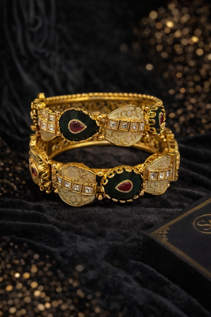 Royal Antique Gold Kundan Bangle Set